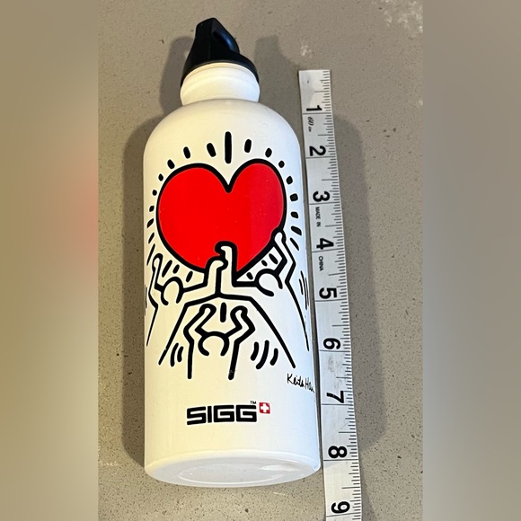 Keith Haring Sigg+ Swiss Made Pop Art Metal Reusable Water Bottle 0.6 LT - Picture 9 of 9